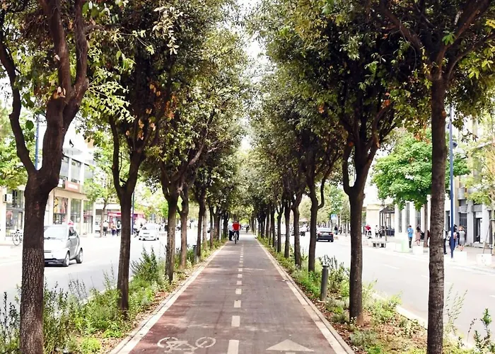 Urban Luxury Apartment *